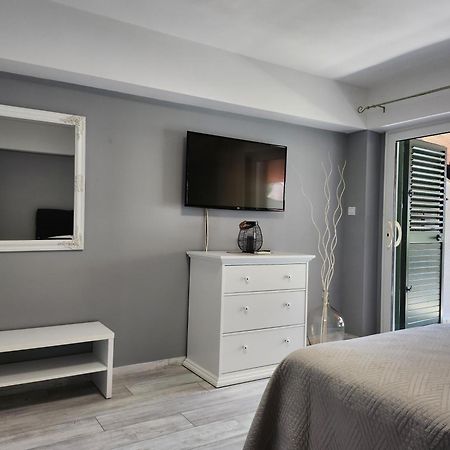 Apartmani Dijana Podgora Exterior foto