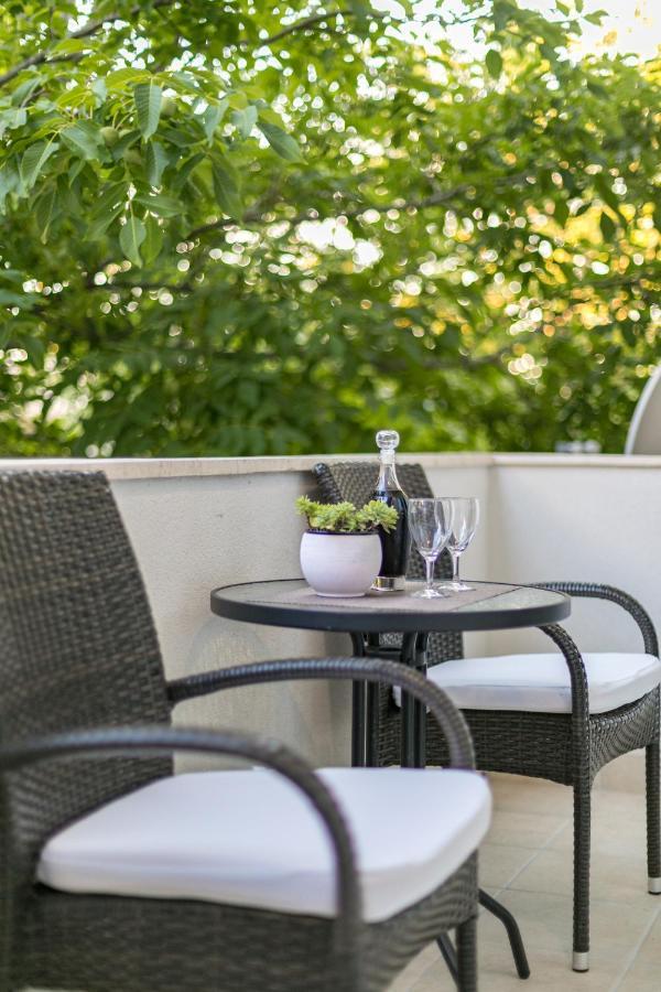 Apartmani Dijana Podgora Exterior foto