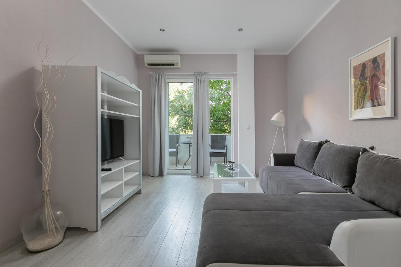Apartmani Dijana Podgora Exterior foto