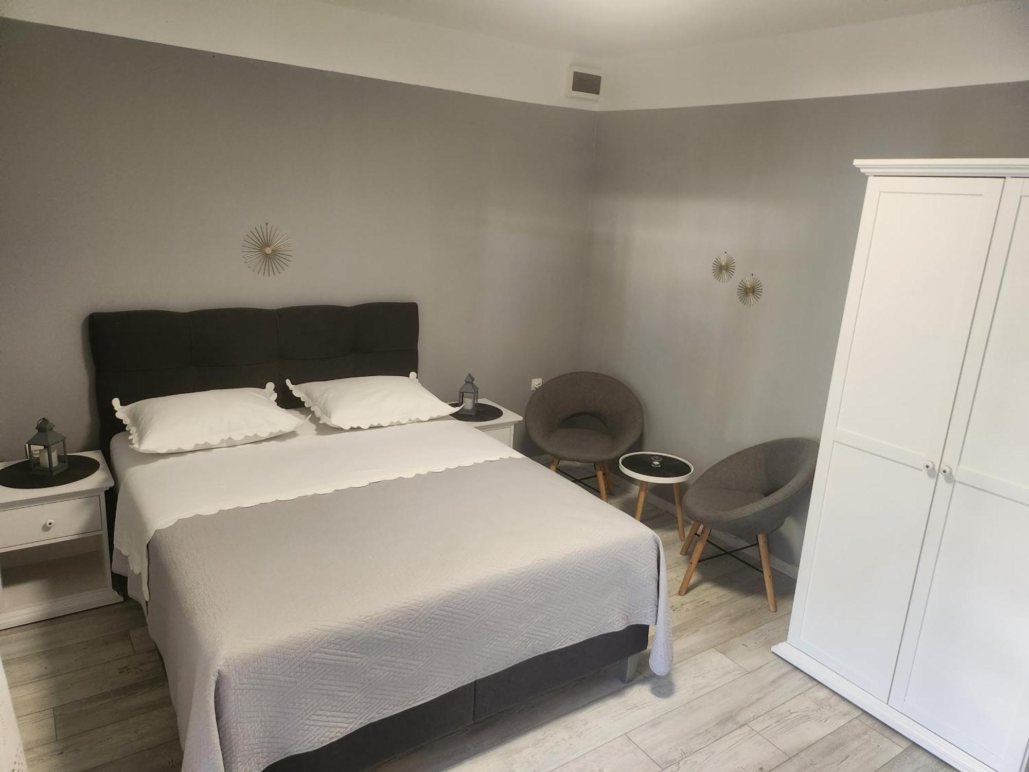 Apartmani Dijana Podgora Exterior foto