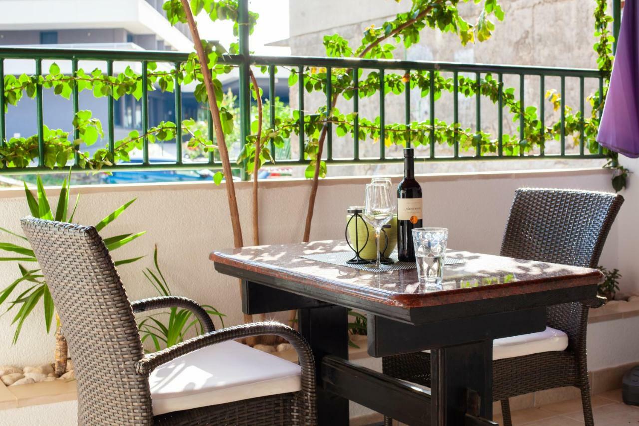 Apartmani Dijana Podgora Exterior foto